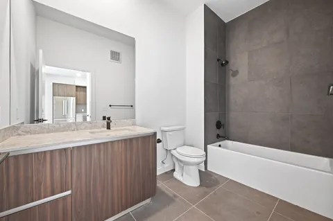 $815,000 | 2209 South 1st Street, Unit 121, Austin, TX 78704