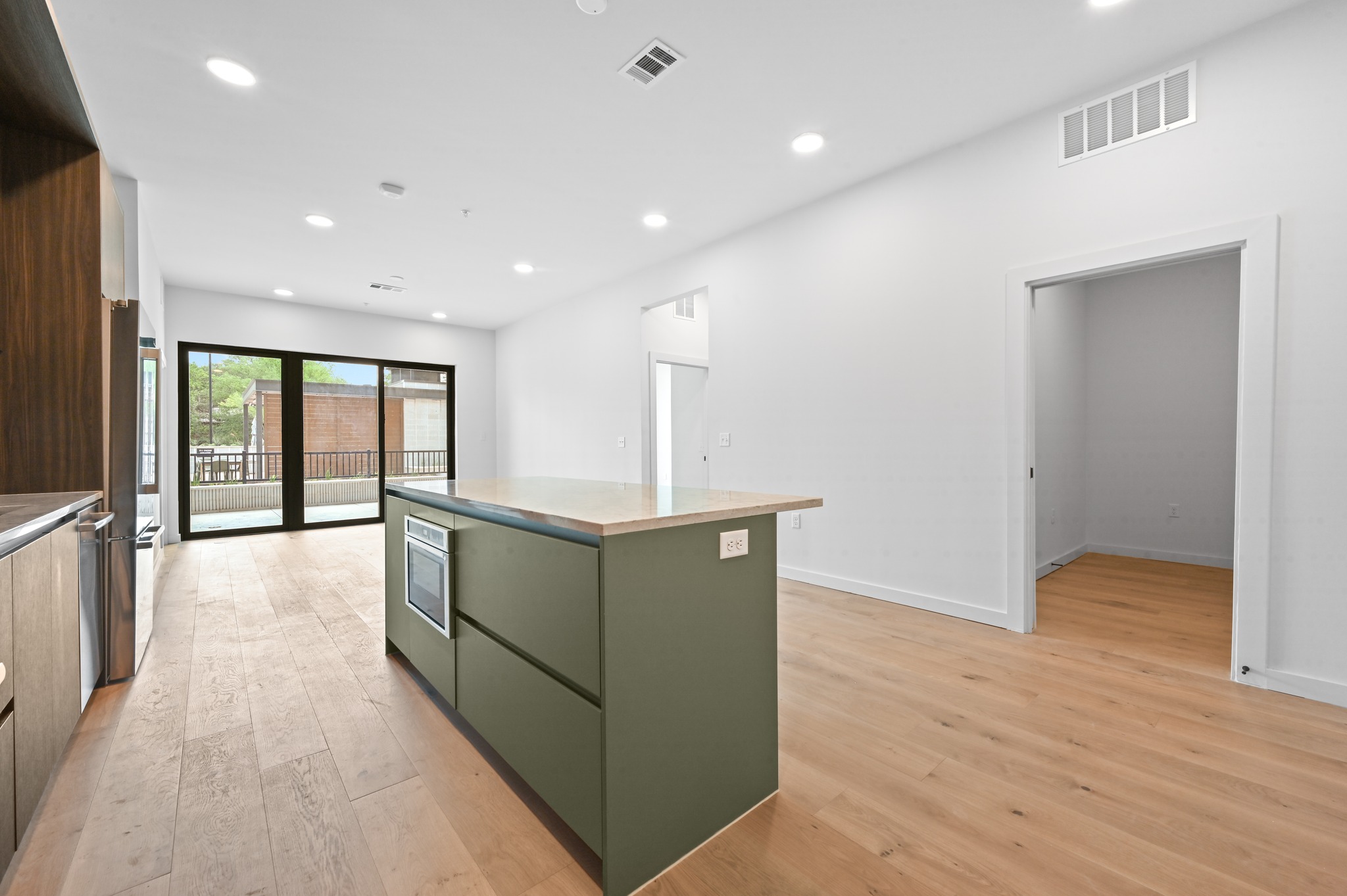 2209 South 1st Street, Unit 121 Austin, TX 78704 - Photo 7 of 40