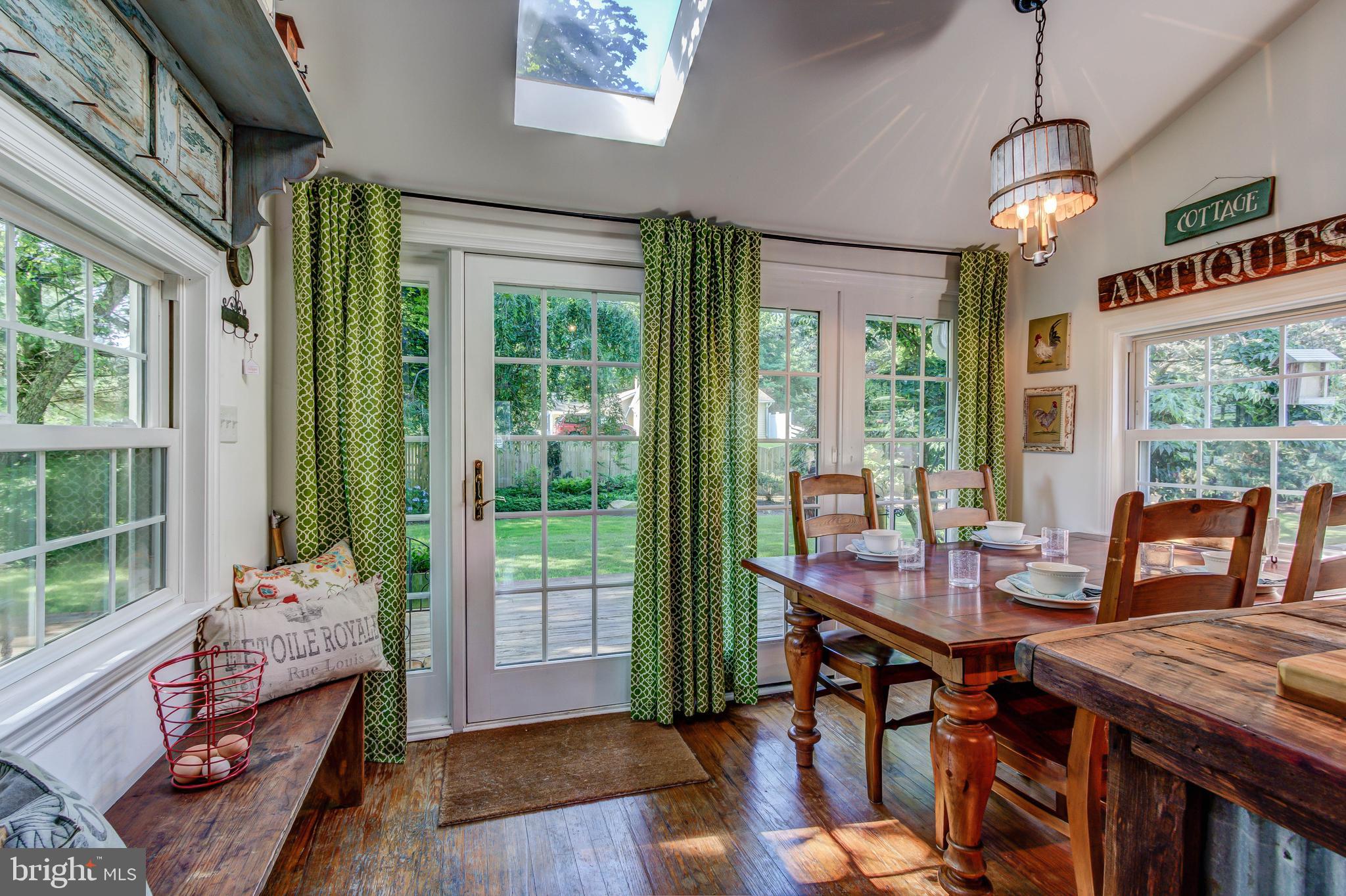 321 Newark Road Landenberg, PA 19350 - Photo 2 of 35 Breakfast/Dining Area
