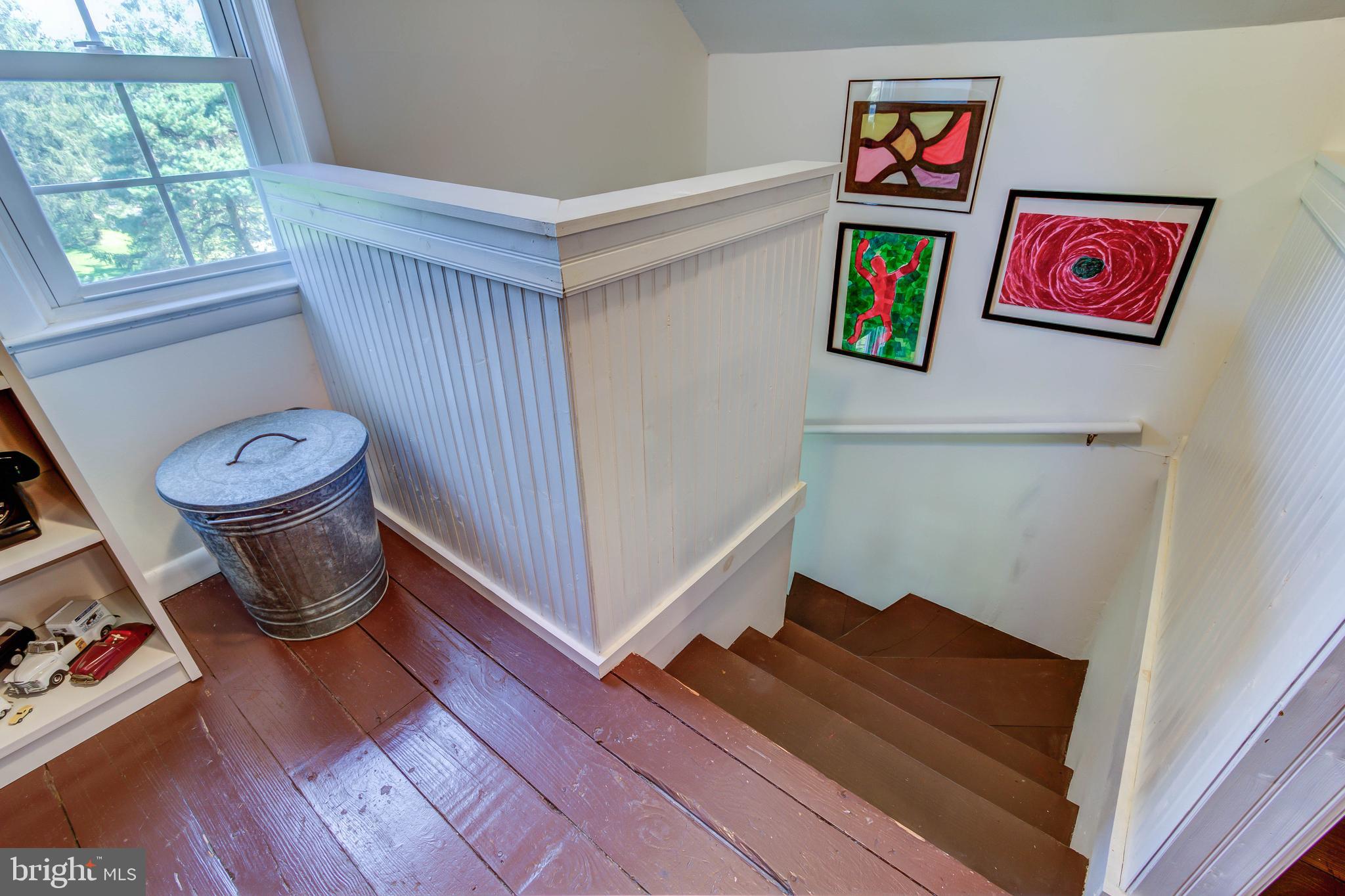 321 Newark Road Landenberg, PA 19350 - Photo 13 of 35 Stairway