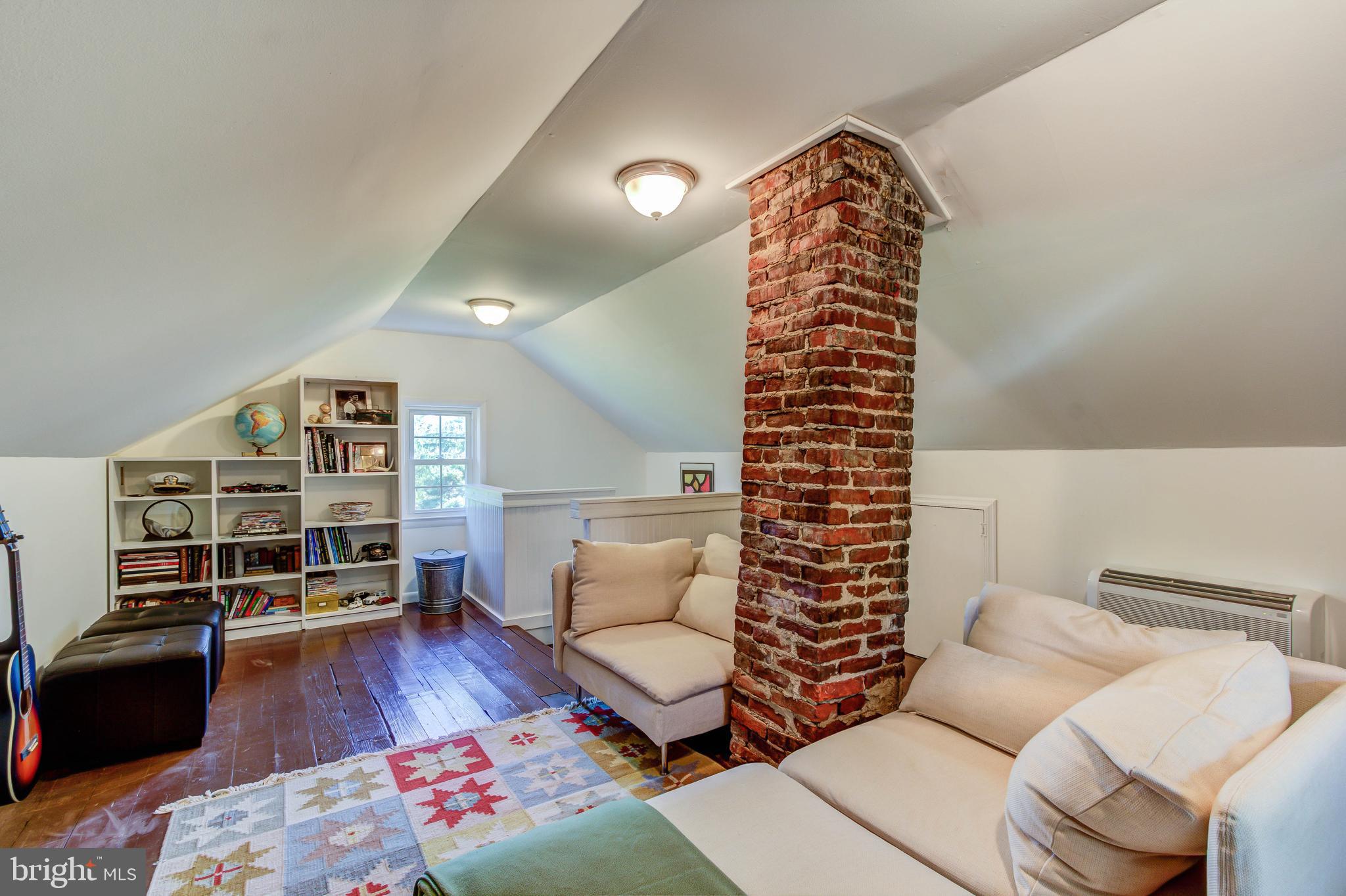 321 Newark Road Landenberg, PA 19350 - Photo 22 of 35 3rd Floor Loft Family Room