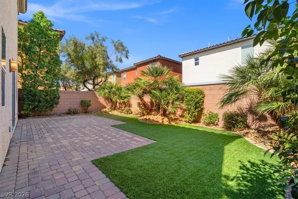 $2,440 | 628 Wounded Star Avenue, Las Vegas, NV 89178