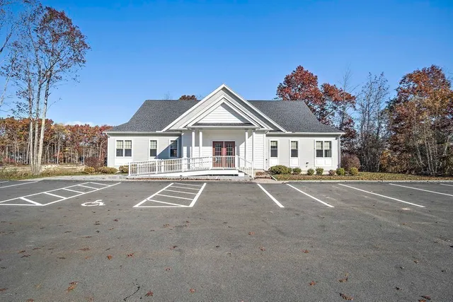 $634,900 | 10 Baiting Brook Lane, Unit 67, Worcester, MA 01609