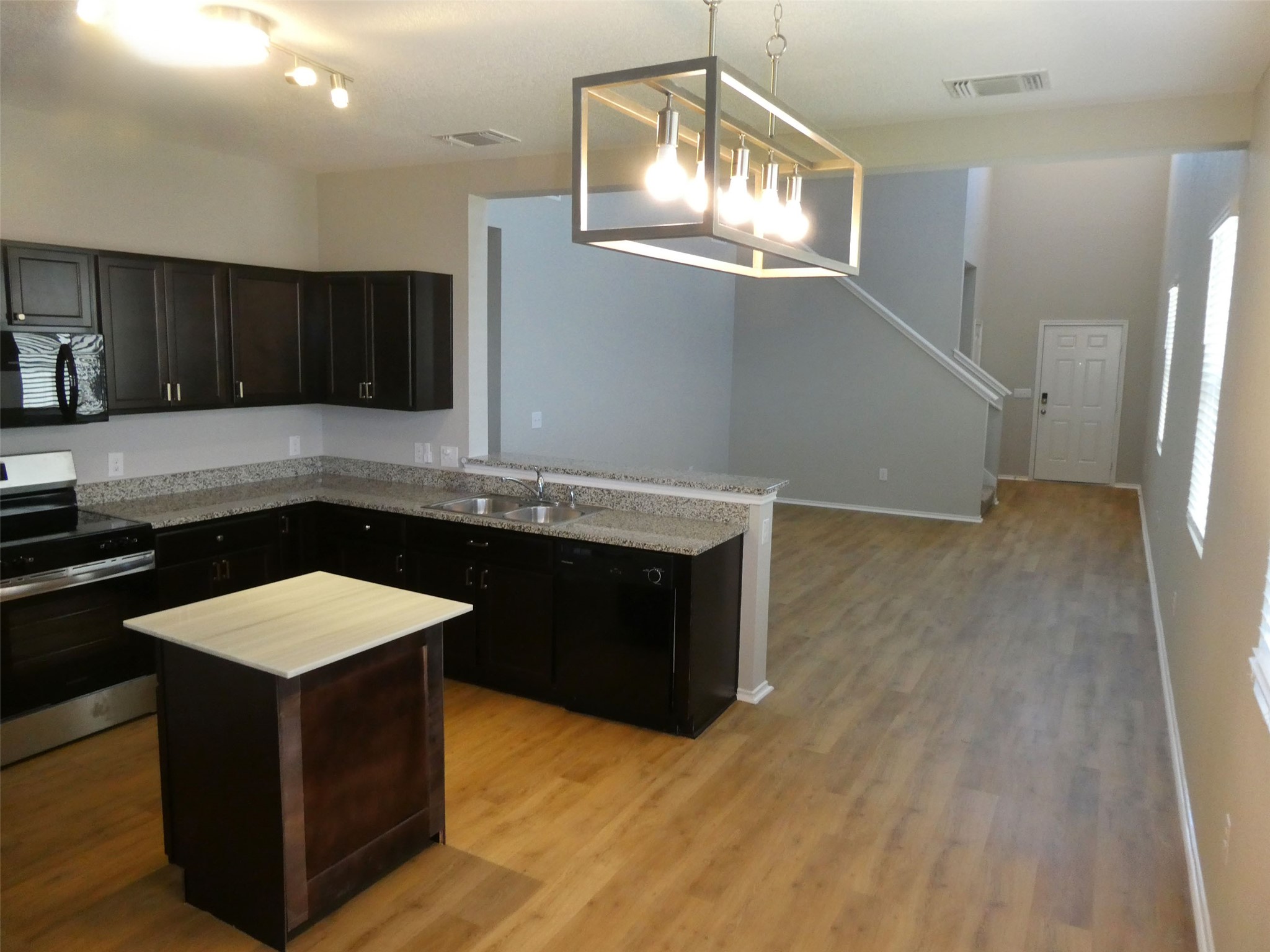 15003 Shalestone Way Manor, TX 78653 - Photo 8 of 21