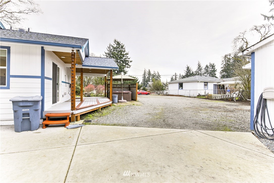 8704 Custer Road Southwest Lakewood, WA 98499 - Photo 22 of 25