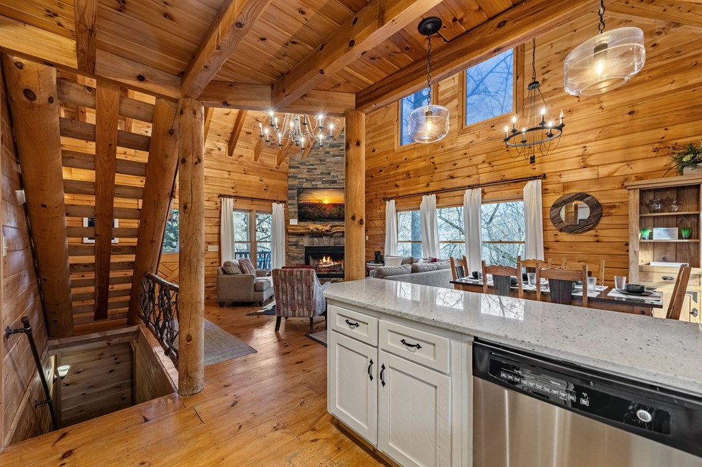 76 Fish Trap Road Blue Ridge, GA 30513 - Photo 10 of 73 Gallery Image 10