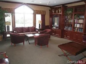 $3,200 | 200 Woodcrest Lane, Unit 211, Mount Kisco, NY 10549