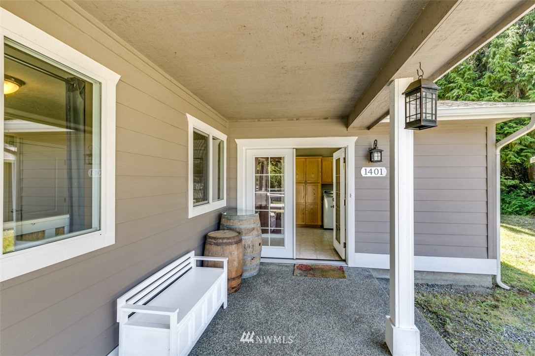 1401 Towne Road Sequim, WA 98382 - Photo 4 of 25