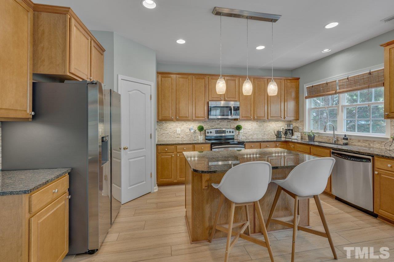 7628 Silver View Lane Raleigh, NC 27613 - Photo 14 of 29