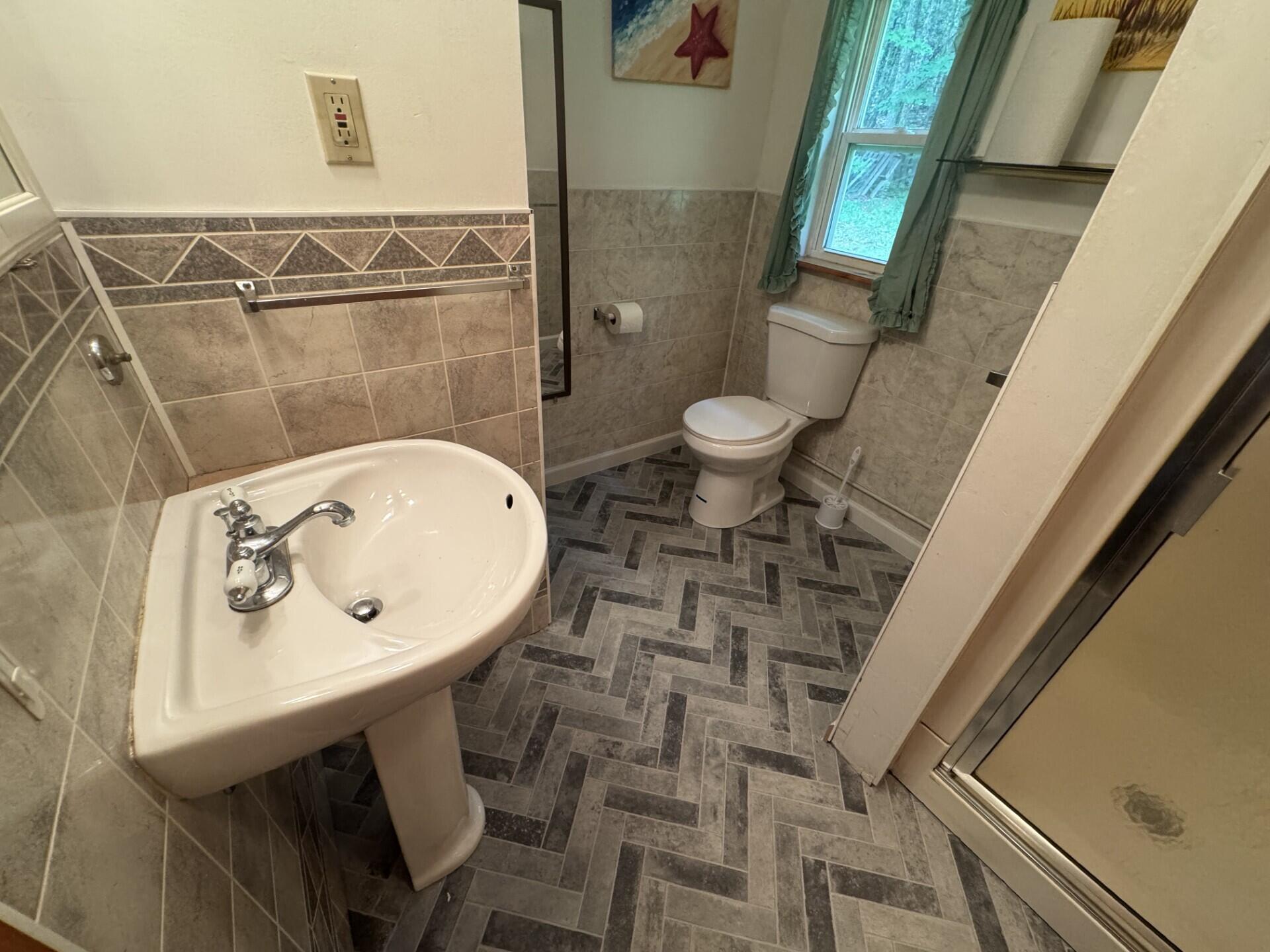 569 Stevens Road Unity, ME 04988 - Photo 20 of 23 Primary bathroom