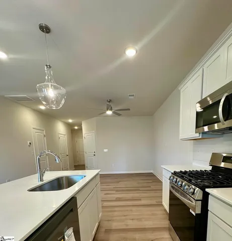 $229,900 | 8 Stoneview Way, Taylors, SC 29687