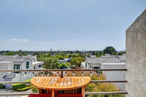 $1,629,000 | 957 Hygeia Avenue, Encinitas, CA 92024