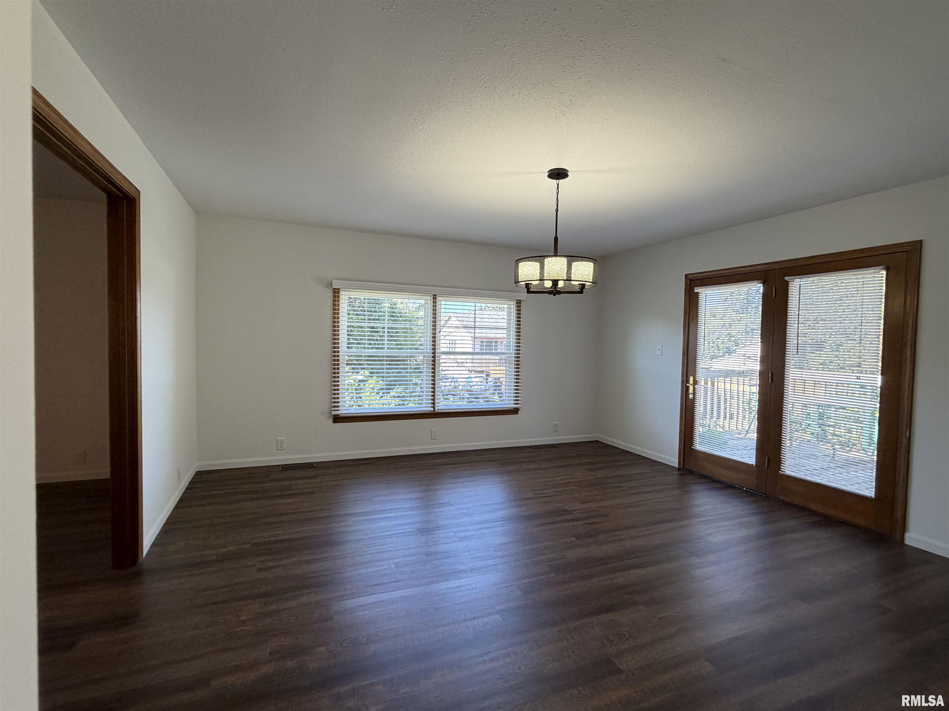 111 Stork Street Anna, IL 62906 - Photo 13 of 22 Gallery Image 13