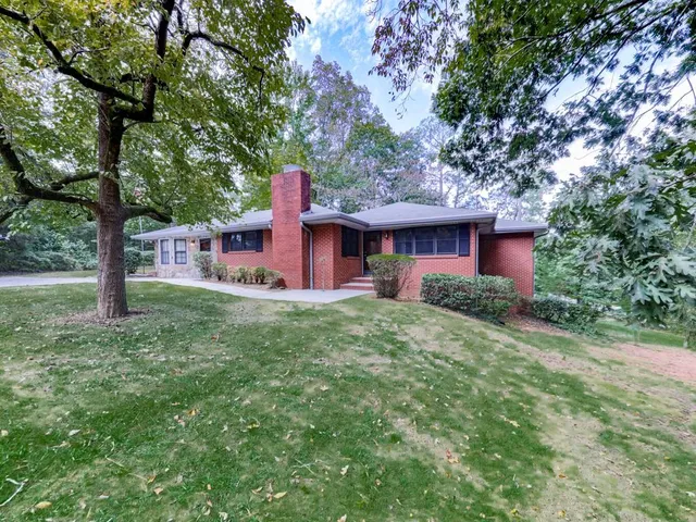 $2,200 | 5480 Burgess Drive, Mableton, GA 30126