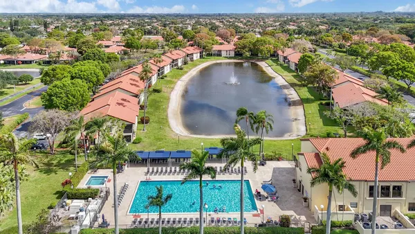 $325,000 | 10223 North Circle Lake Drive, Unit 102, Boynton Beach, FL 33437