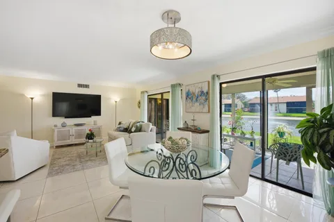 $325,000 | 10223 North Circle Lake Drive, Unit 102, Boynton Beach, FL 33437