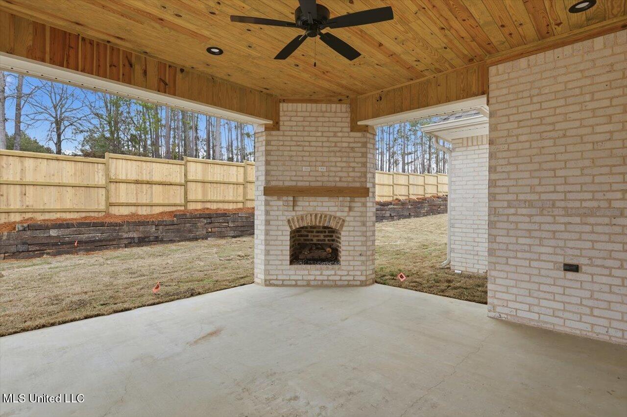 167 Bronson Bend Flowood, MS 39232 - Photo 30 of 34 30-167 Bronson Bnd _ Home Tours MS