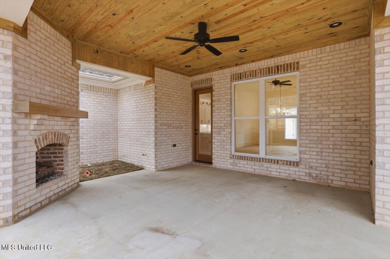 167 Bronson Bend Flowood, MS 39232 - Photo 31 of 34 31-167 Bronson Bnd _ Home Tours MS
