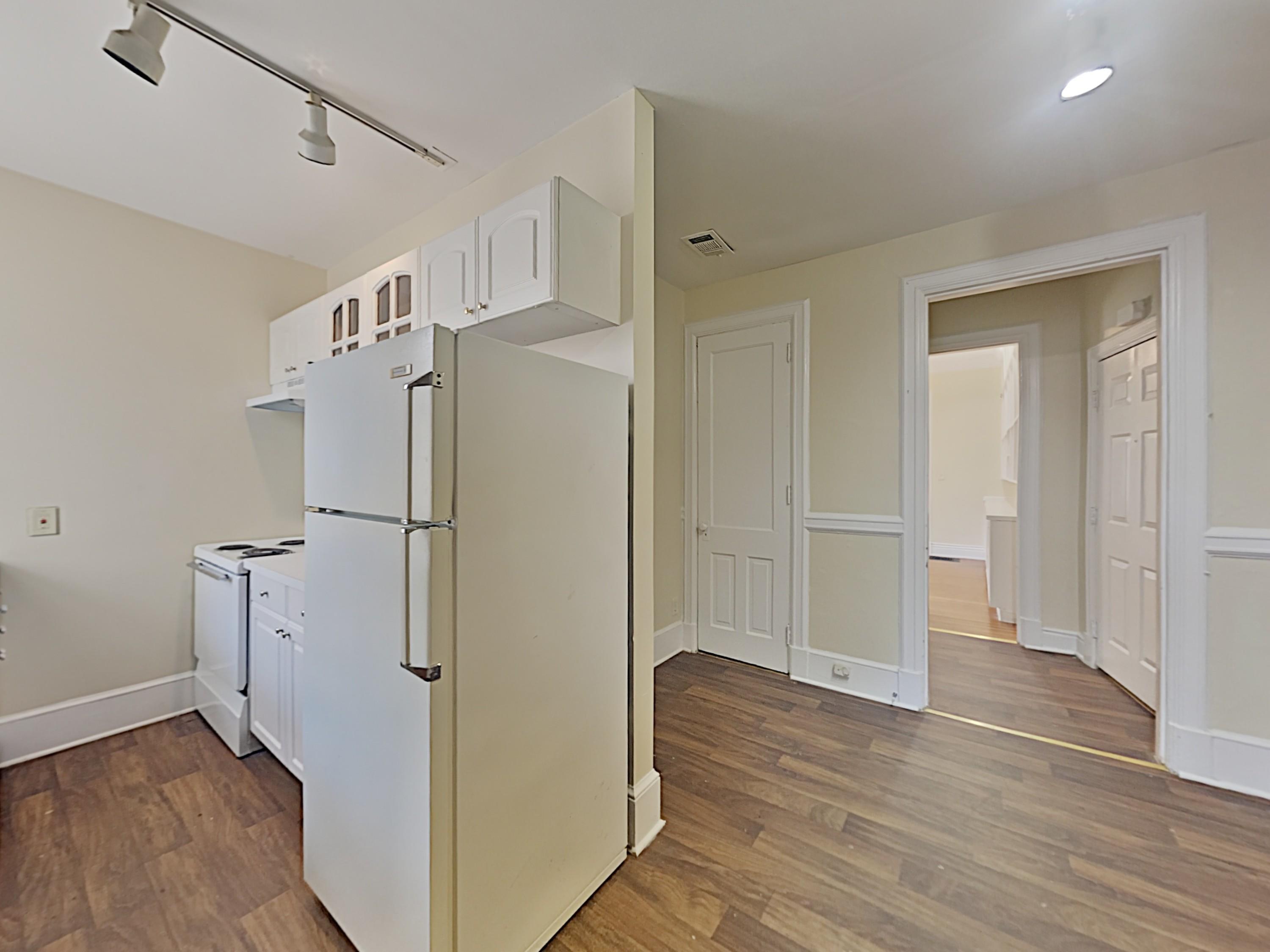 1083 Cherokee Road Louisville, KY 40204 - Photo 14 of 73 13_Image_g9etAs9pZn