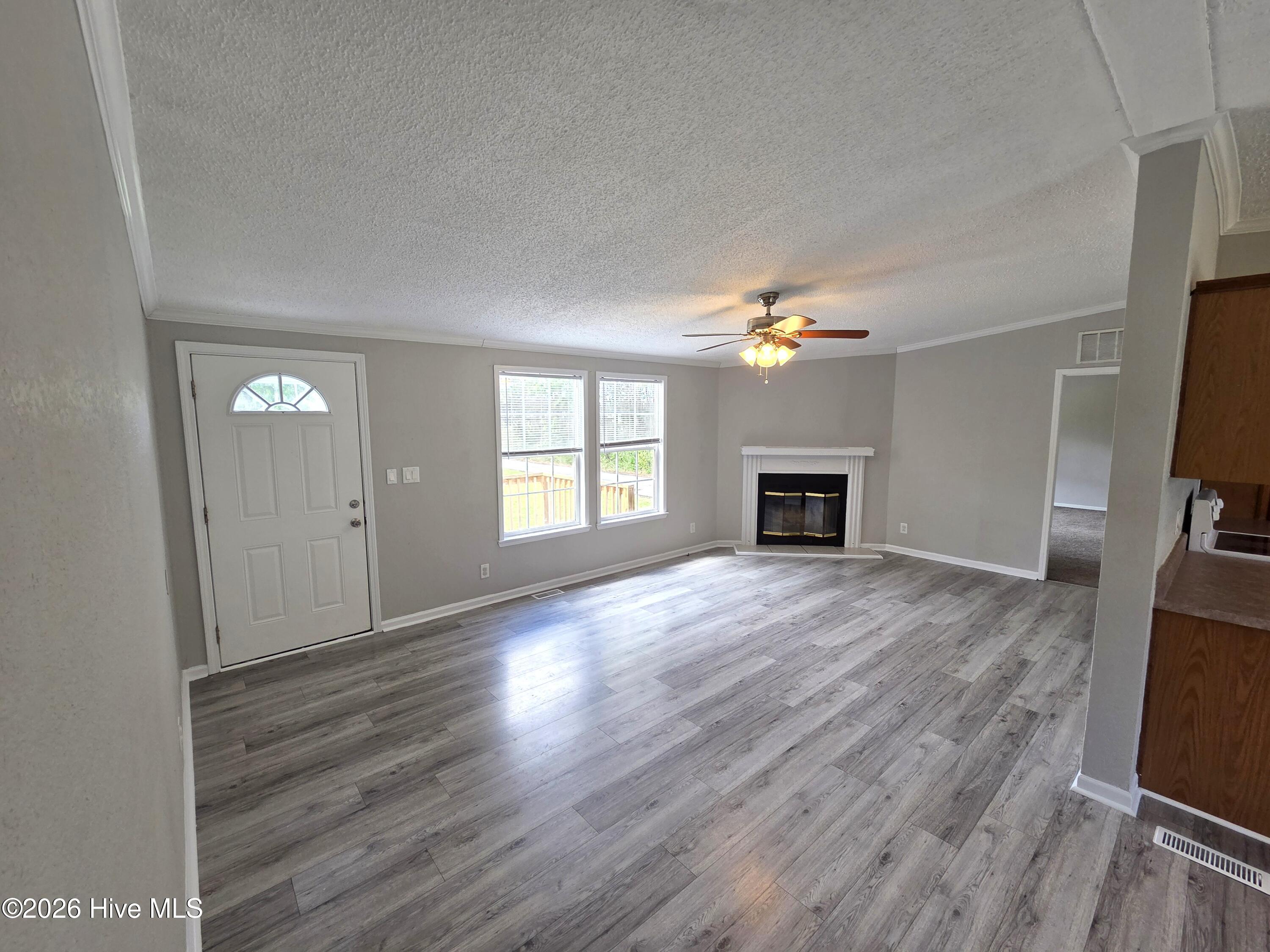 361 Fowler Manning Road Richlands, NC 28574 - Photo 10 of 35 Living Room