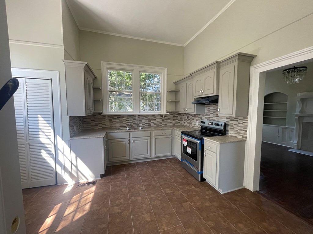 8 Warren Street Sumter, SC 29150 - Photo 12 of 56 Gallery Image 12