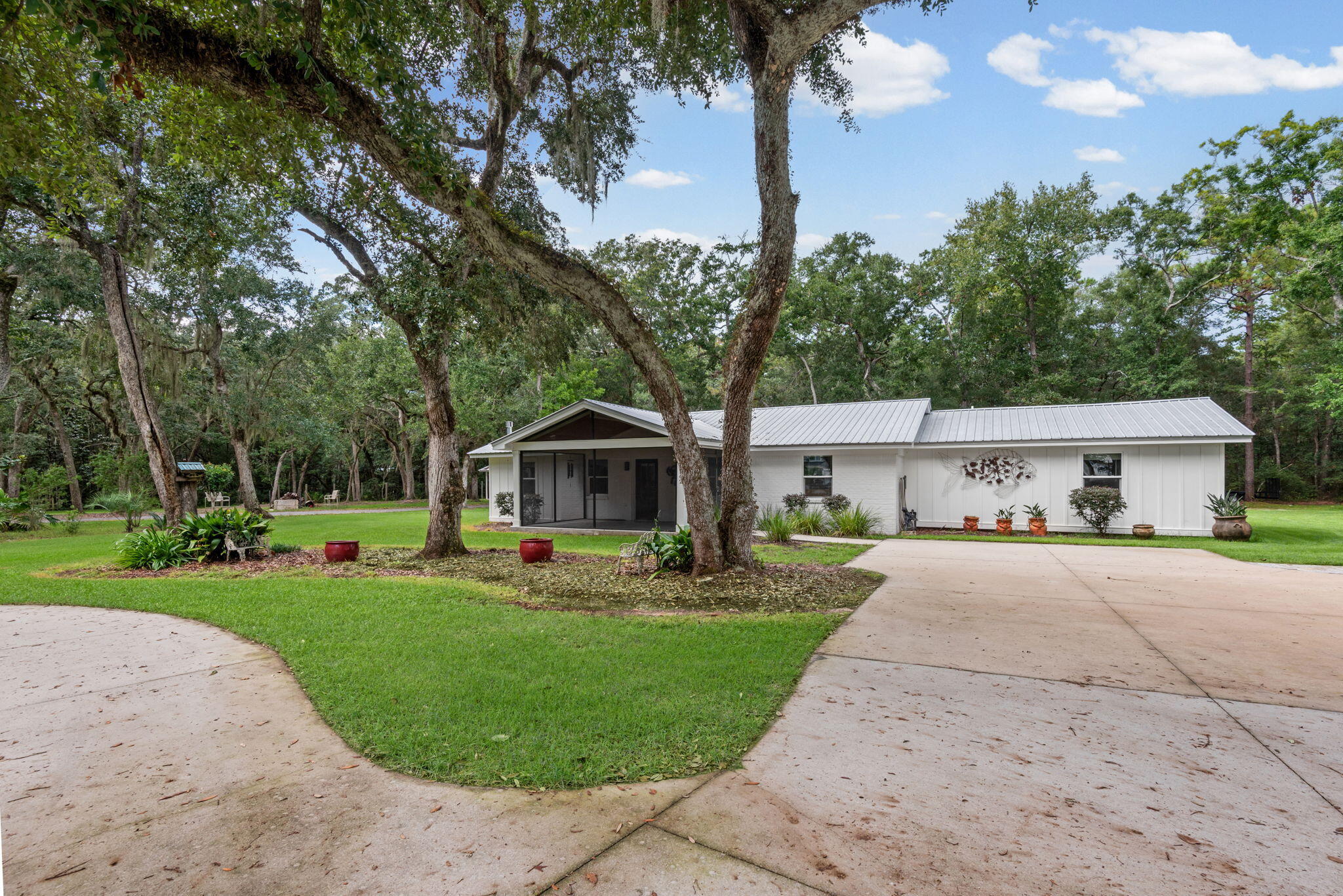 362 Red Barn Road Freeport, FL 32439 - Photo 3 of 74 3-362_Red_Barn_Rd_20260904_9