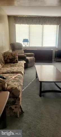 $149,900 | 10201 Grosvenor Place, Unit 1626, Rockville, MD 20852