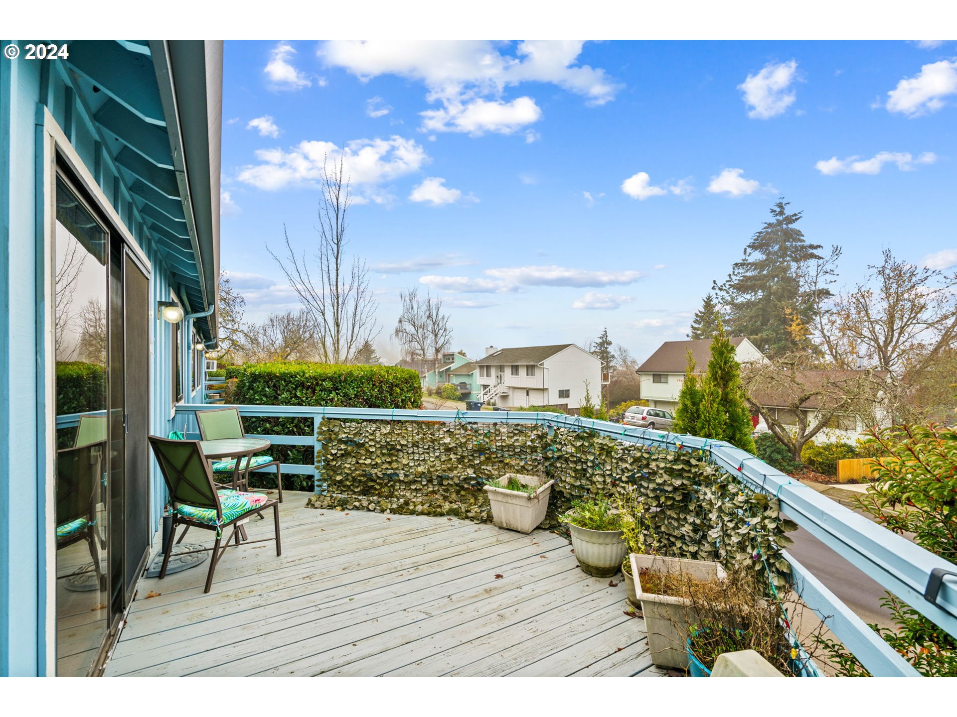 953 Prescott Lane Springfield, OR 97477 - Photo 3 of 23 a view of a terrace with furniture and a garden