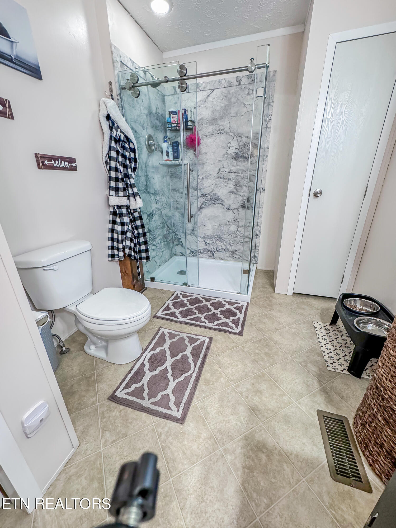 377 Wells Spring Road Dandridge, TN 37725 - Photo 15 of 21 Master Bath