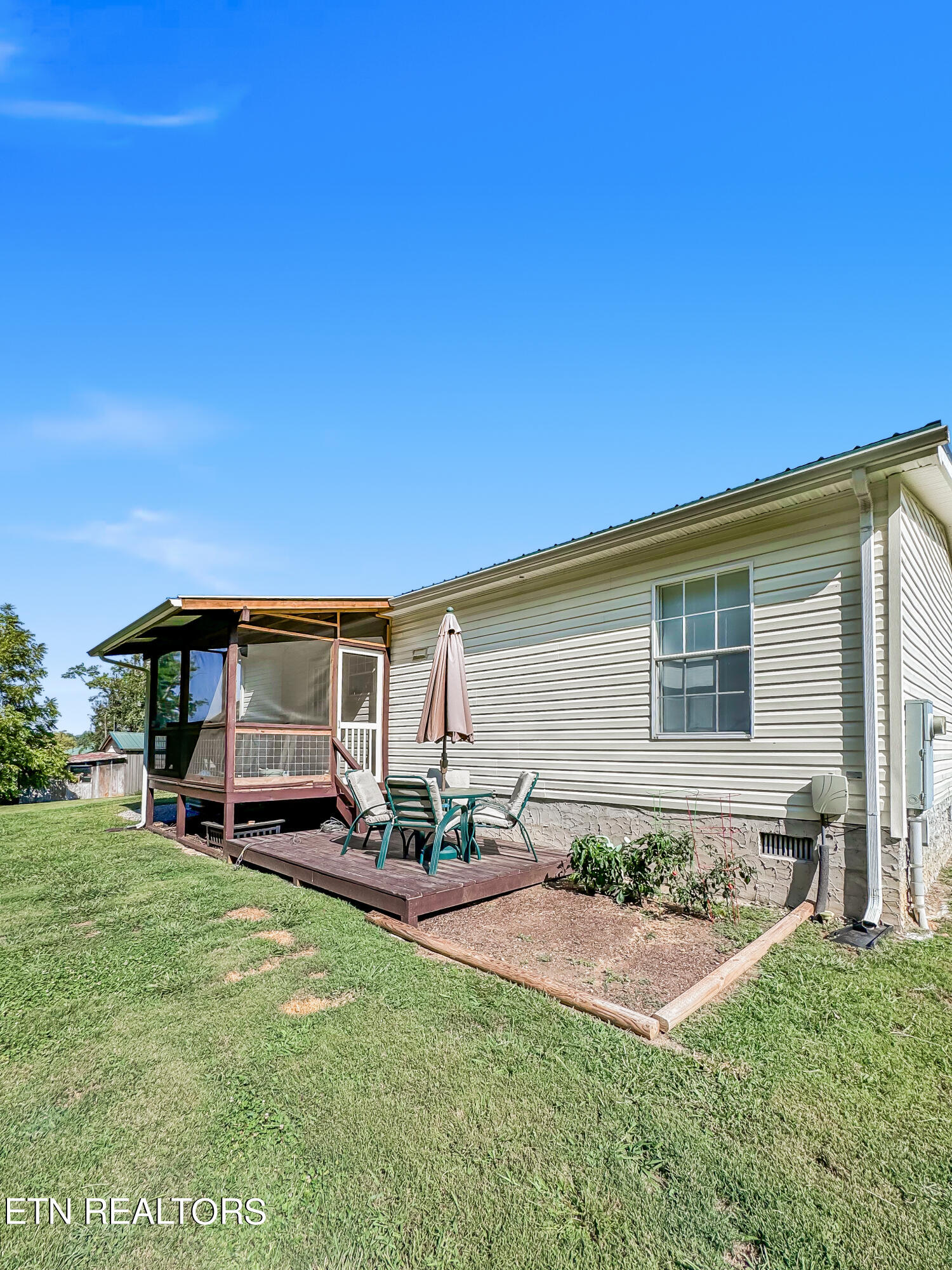 377 Wells Spring Road Dandridge, TN 37725 - Photo 21 of 21 Back of Property
