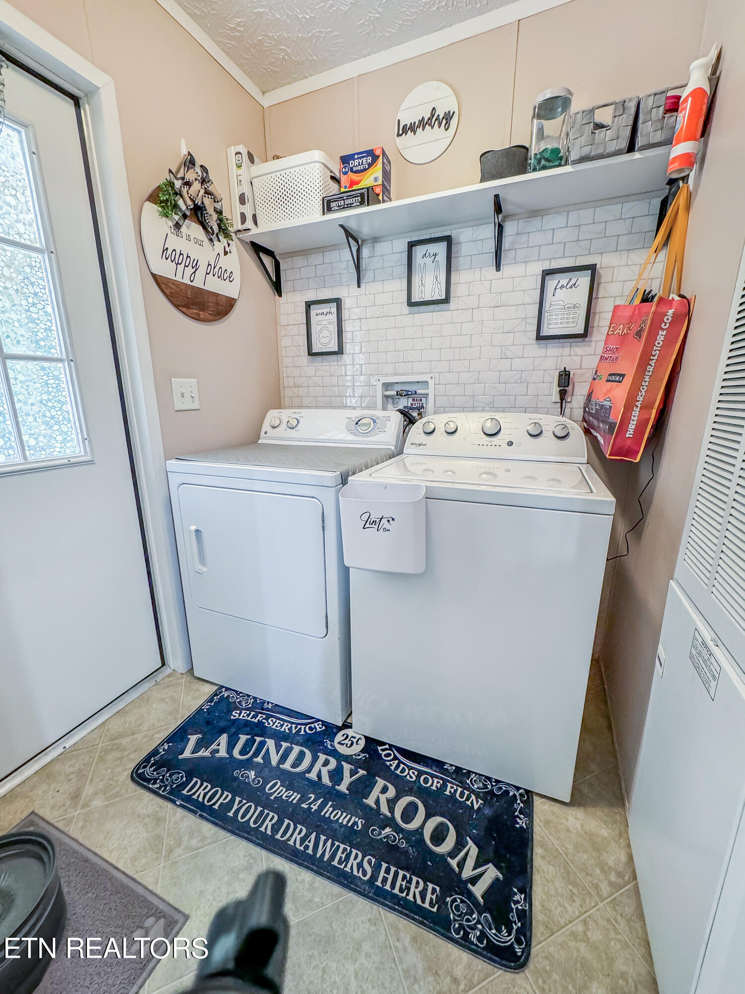 377 Wells Spring Road Dandridge, TN 37725 - Photo 8 of 21 Laundry