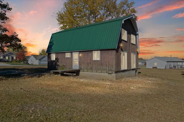 $75,000 | 144 Pawnee Drive, Loda, IL 60948