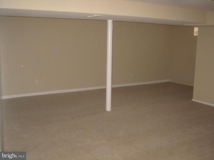 6703 Canongate Road Baltimore, MD 21239 - Photo 25 of 27 Family Room
