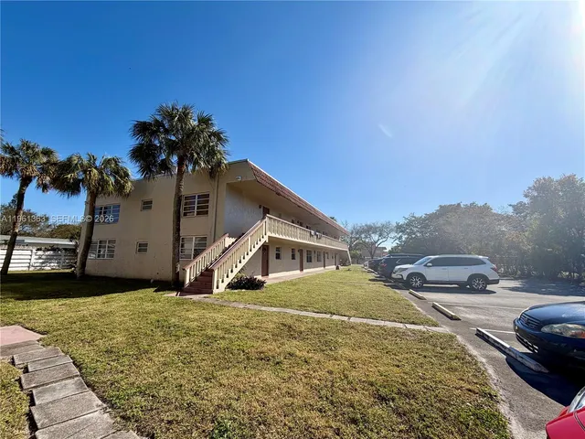 $225,000 | 3777 Northwest 78th Avenue, Unit 14D, Davie, FL 33024