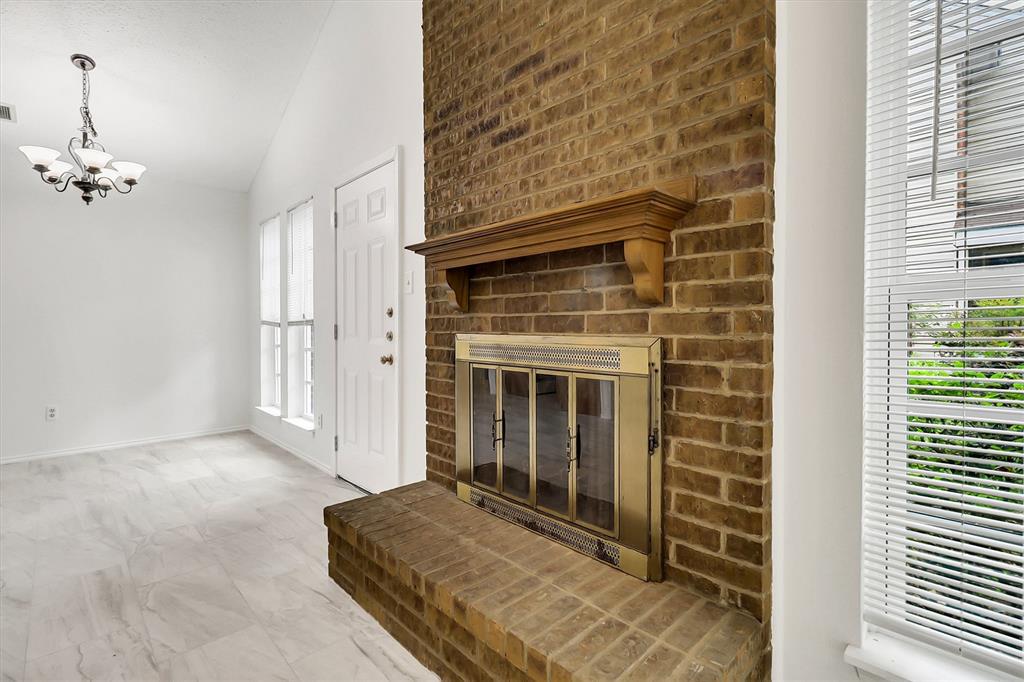 2018 Embassy Way Carrollton, TX 75006 - Photo 5 of 26