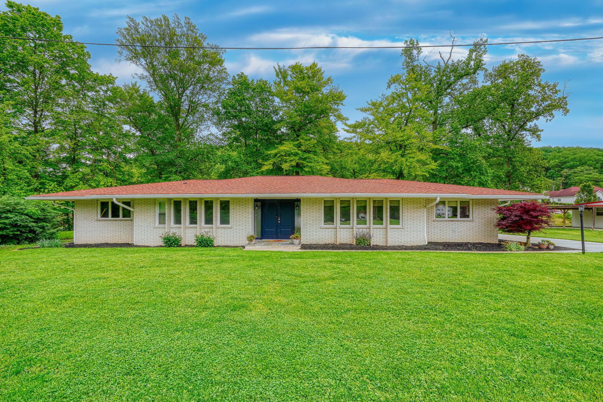665 Vallery Road Waverly, OH 45690 - Photo 12 of 54 665 Vallery Rd Exterior (1)