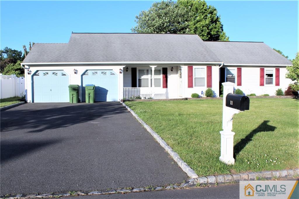 11 Rainford Road Edison, NJ 08820 - Photo 1 of 35 Gallery Image 1