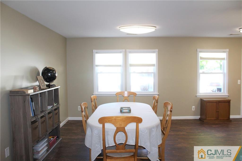 11 Rainford Road Edison, NJ 08820 - Photo 16 of 35 Gallery Image 16