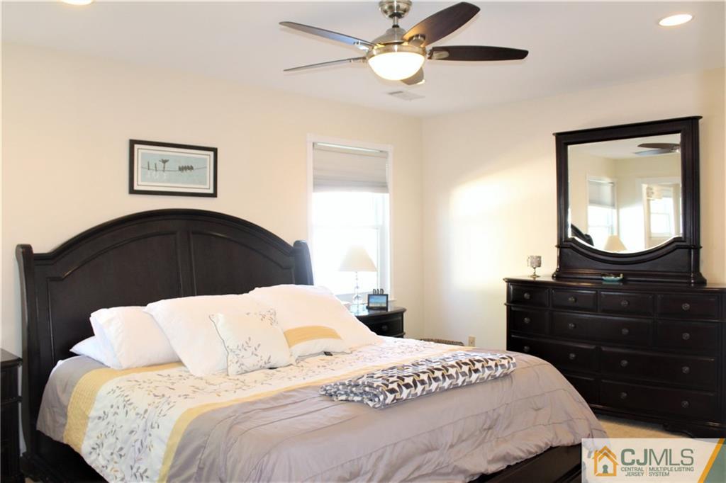 11 Rainford Road Edison, NJ 08820 - Photo 20 of 35 Gallery Image 20
