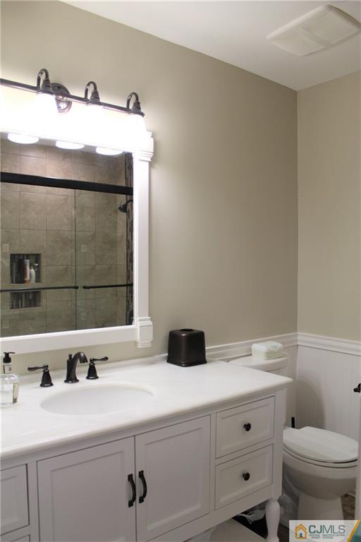 11 Rainford Road Edison, NJ 08820 - Photo 30 of 35 Gallery Image 30