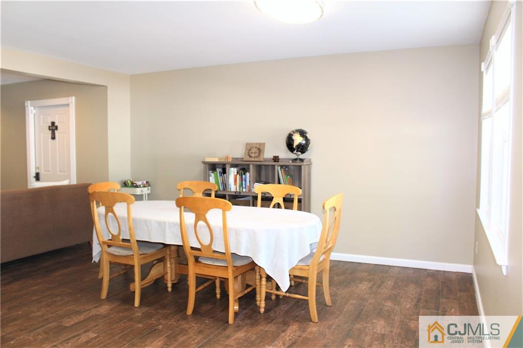 11 Rainford Road Edison, NJ 08820 - Photo 31 of 35 Gallery Image 31