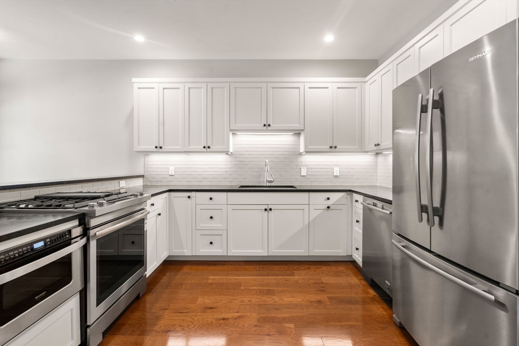 2 Abbey Road, Unit 2 Sherborn, MA 01770 - Photo 10 of 39