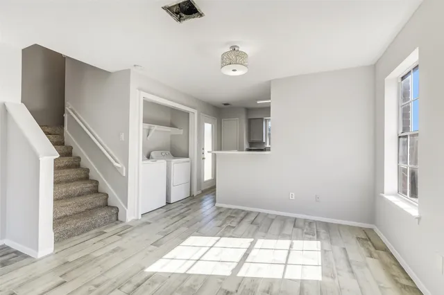 $595,000 | 10007 Emerald Creek Drive, Unit AD, Houston, TX 77070