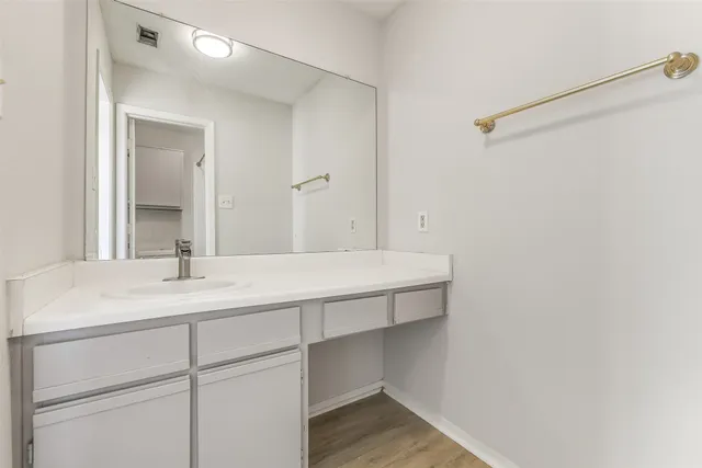 $595,000 | 10007 Emerald Creek Drive, Unit AD, Houston, TX 77070