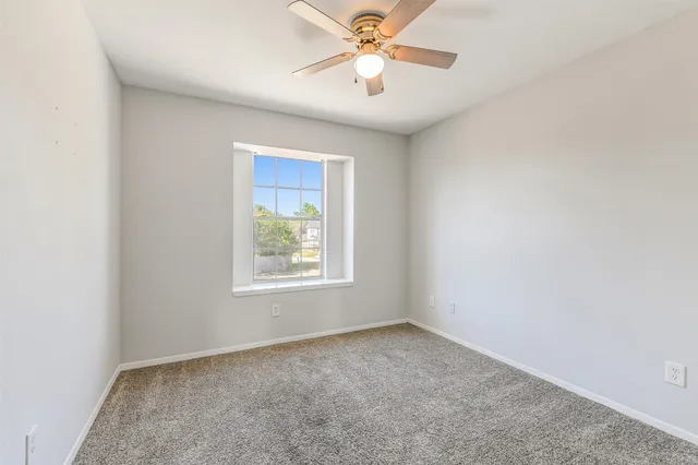 $595,000 | 10007 Emerald Creek Drive, Unit AD, Houston, TX 77070