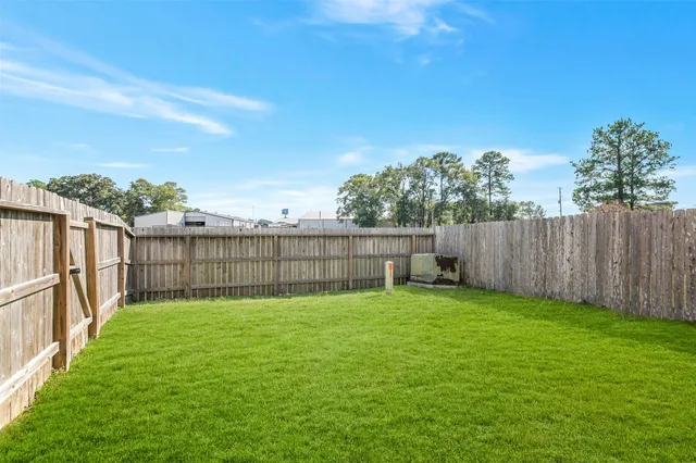 $595,000 | 10007 Emerald Creek Drive, Unit AD, Houston, TX 77070