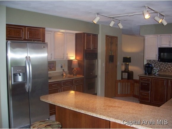 2713 Timber Pointe Drive Springfield, IL 62702 - Photo 16 of 23