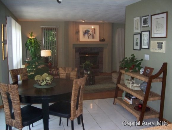 2713 Timber Pointe Drive Springfield, IL 62702 - Photo 17 of 23