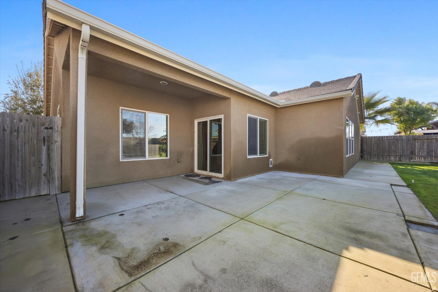 Undisclosed Address Bakersfield, CA 93314 - Photo 36 of 42 a view of entryway