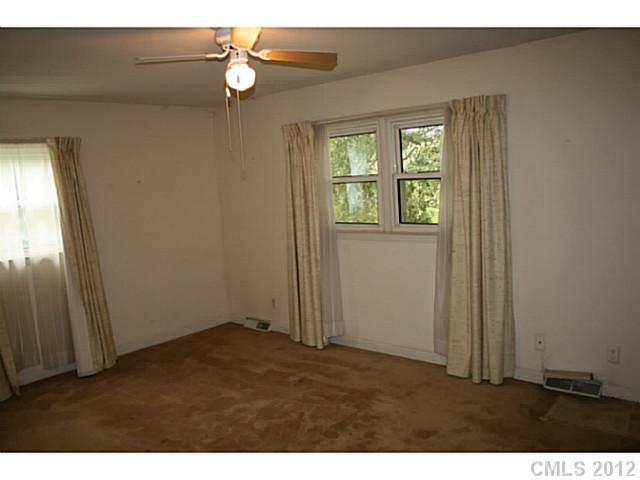 9419 Brenda Ann Road Charlotte, NC 28214 - Photo 15 of 16